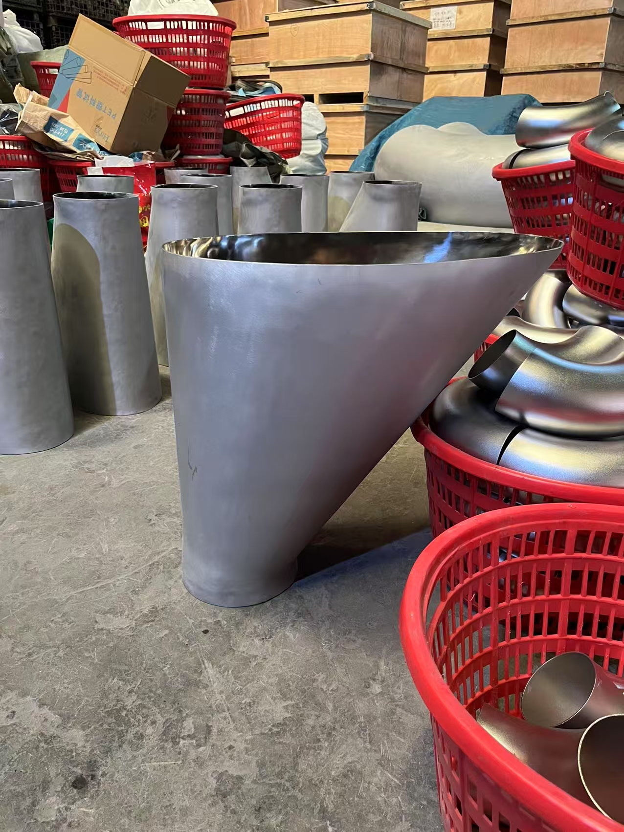 Pay Attention To The Following Points Before Bonding Stainless Steel Reducers